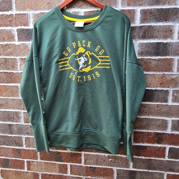 Nike Green and Gold Green Bay Packers Women's Crew Neck Sweater - Picture 3 of 9
